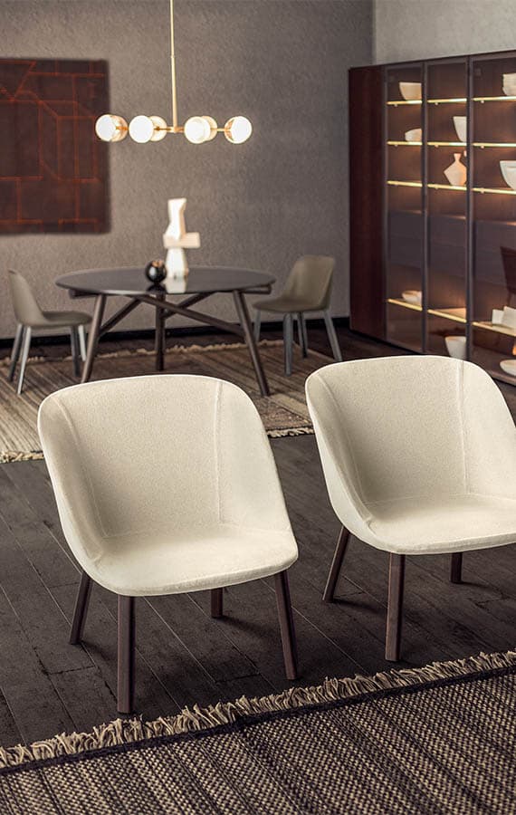 Esse Lounge thumbnail 3