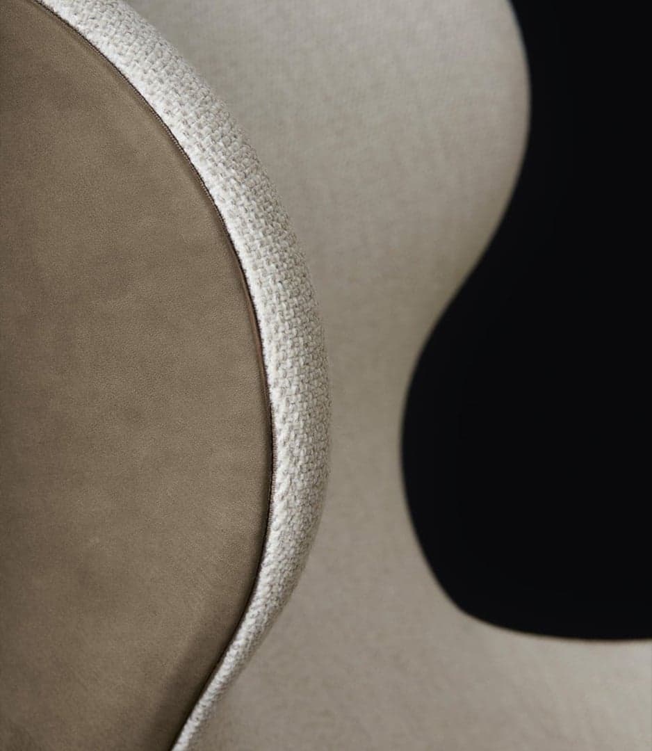 Gentleman Reserved thumbnail 2