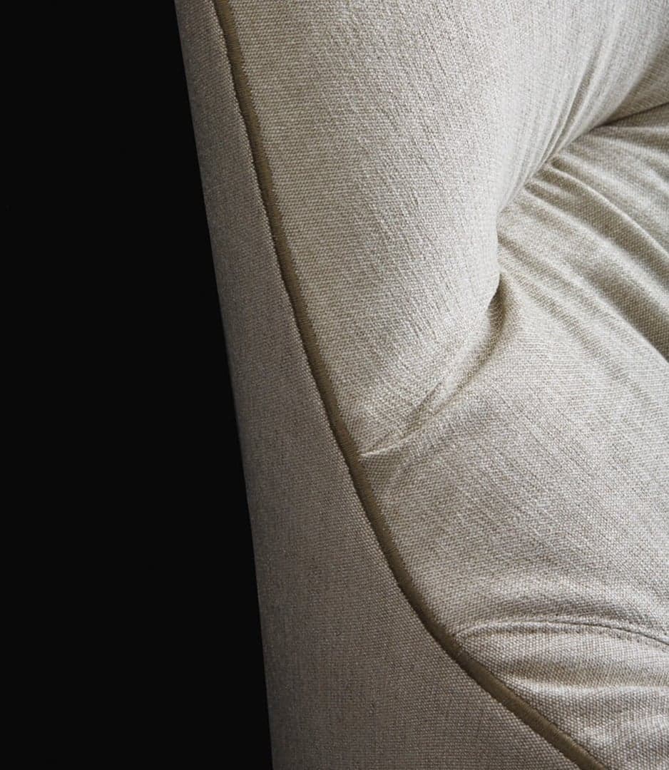 Gentleman Reserved thumbnail 2