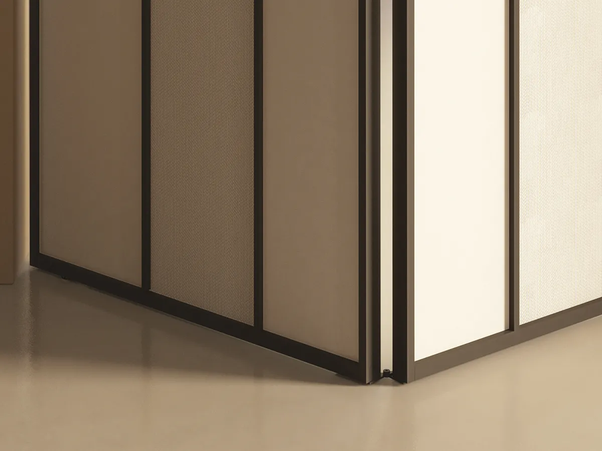 Frameless folding doors thumbnail 3