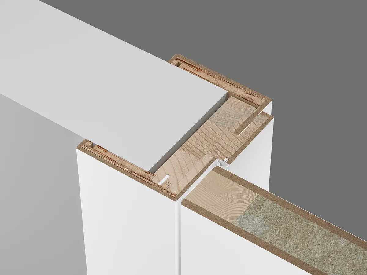 Hinged doors with visible frame thumbnail 4