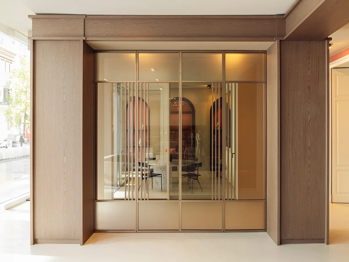 Frameless folding doors thumbnail 4