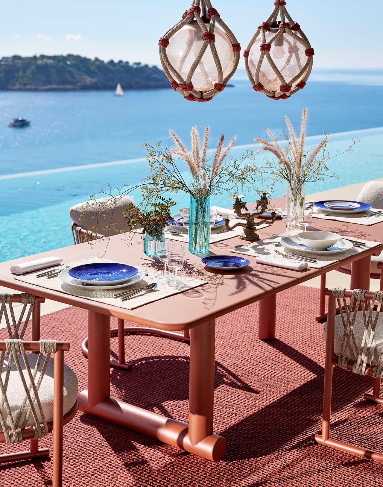 Надворешен Простор