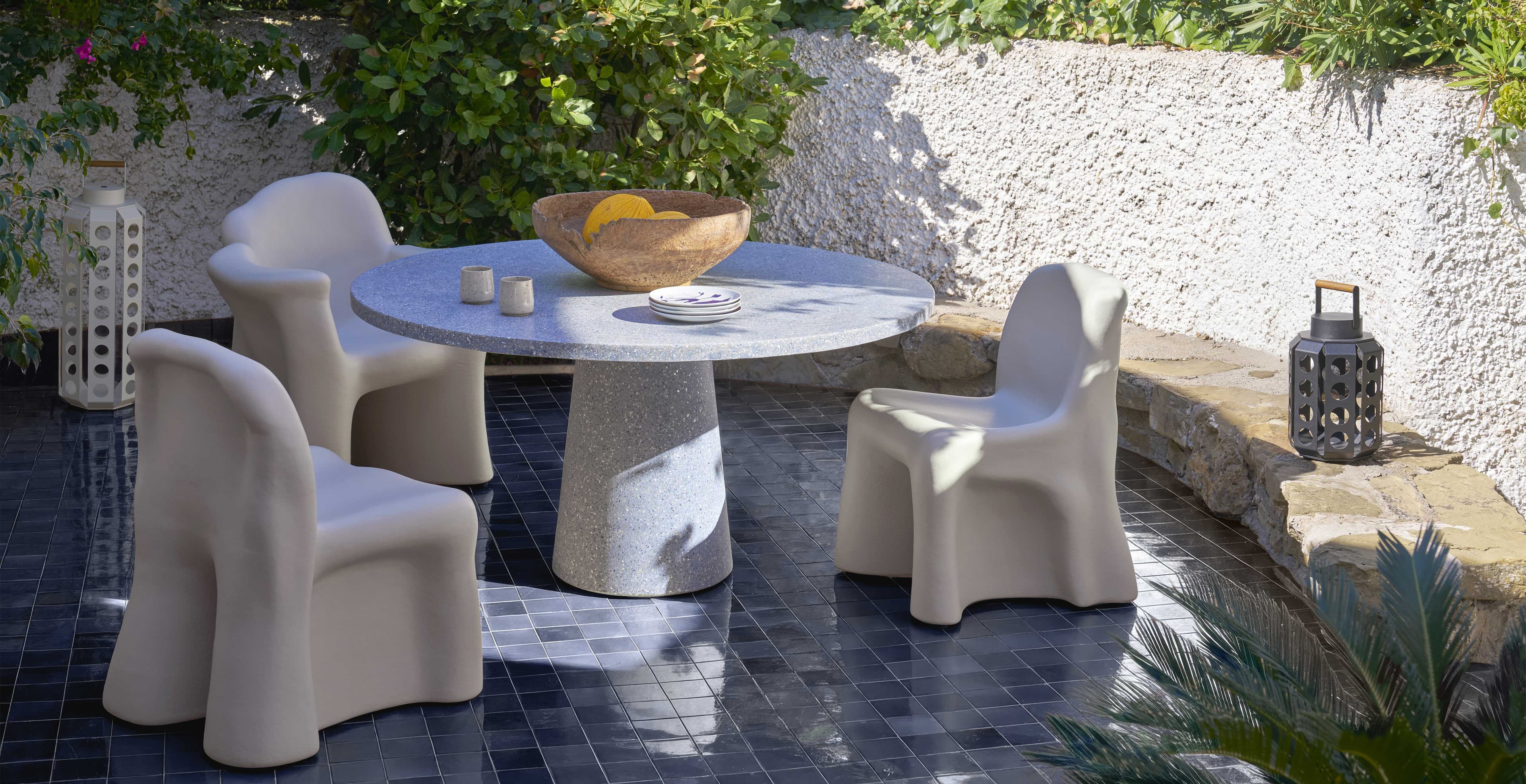 Dine Out | Round table