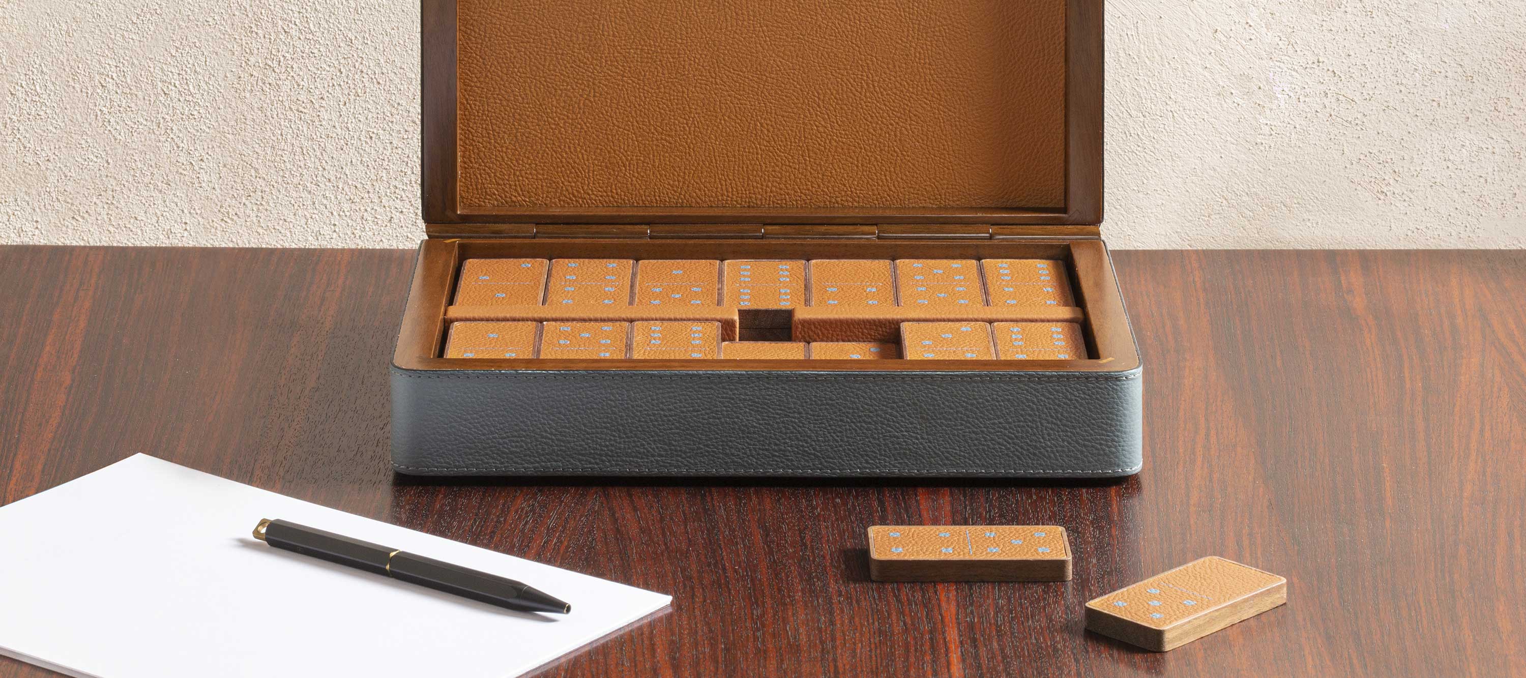 Games collection | Domino wooden box