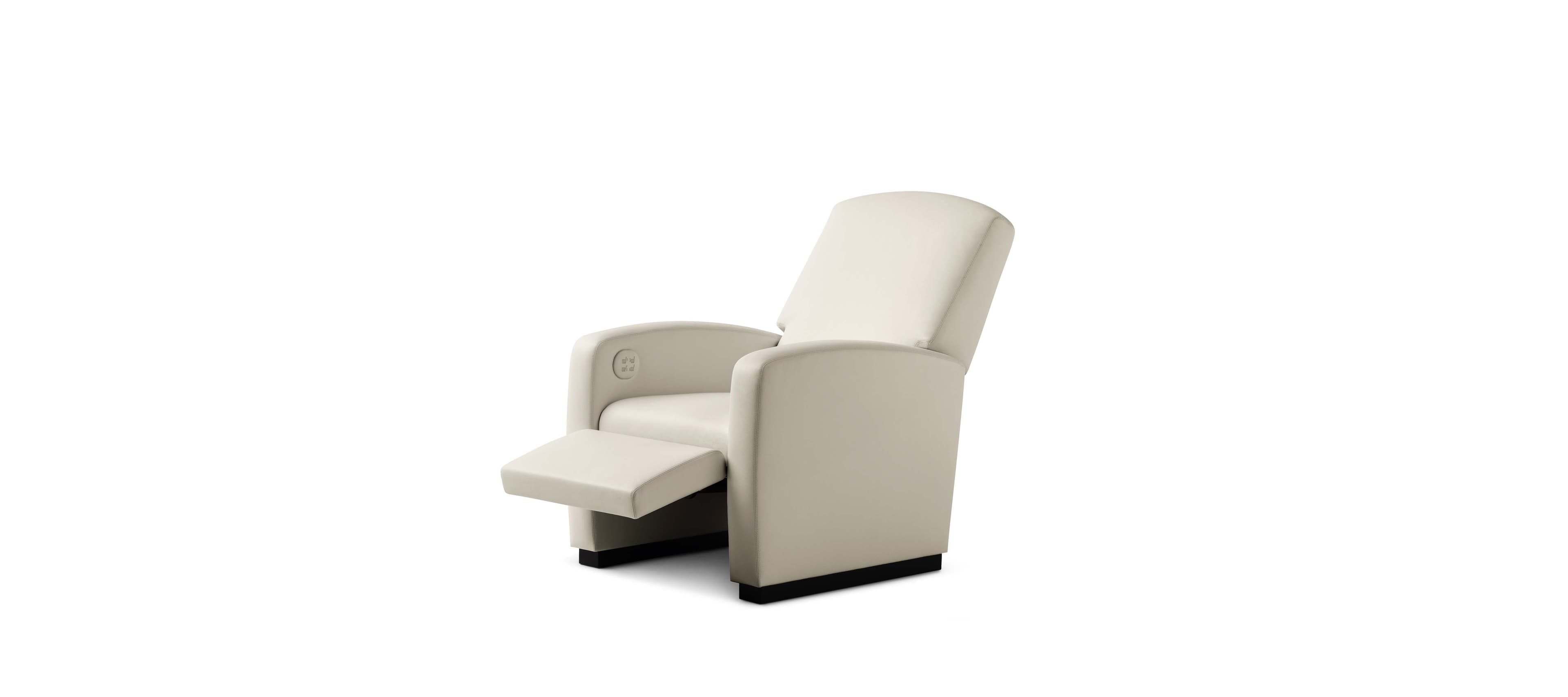 Oliver | Armchair